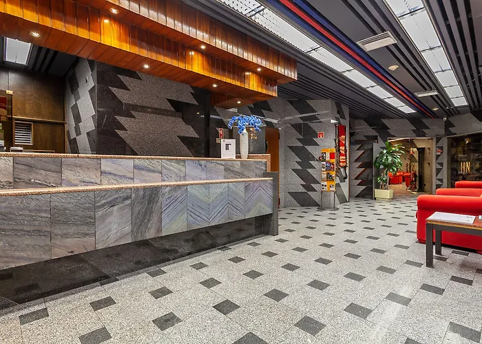 ナシオナル ホテル