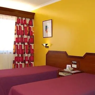 ナシオナル ホテル