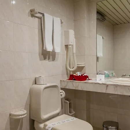 Nacional Hotel 3*