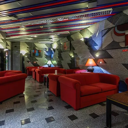 Nacional Hotel 3*
